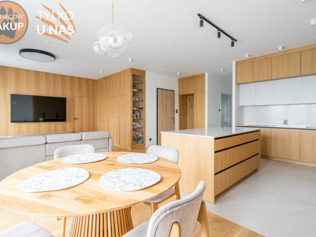 Penthouse / Wysoki standard / Duża loggia